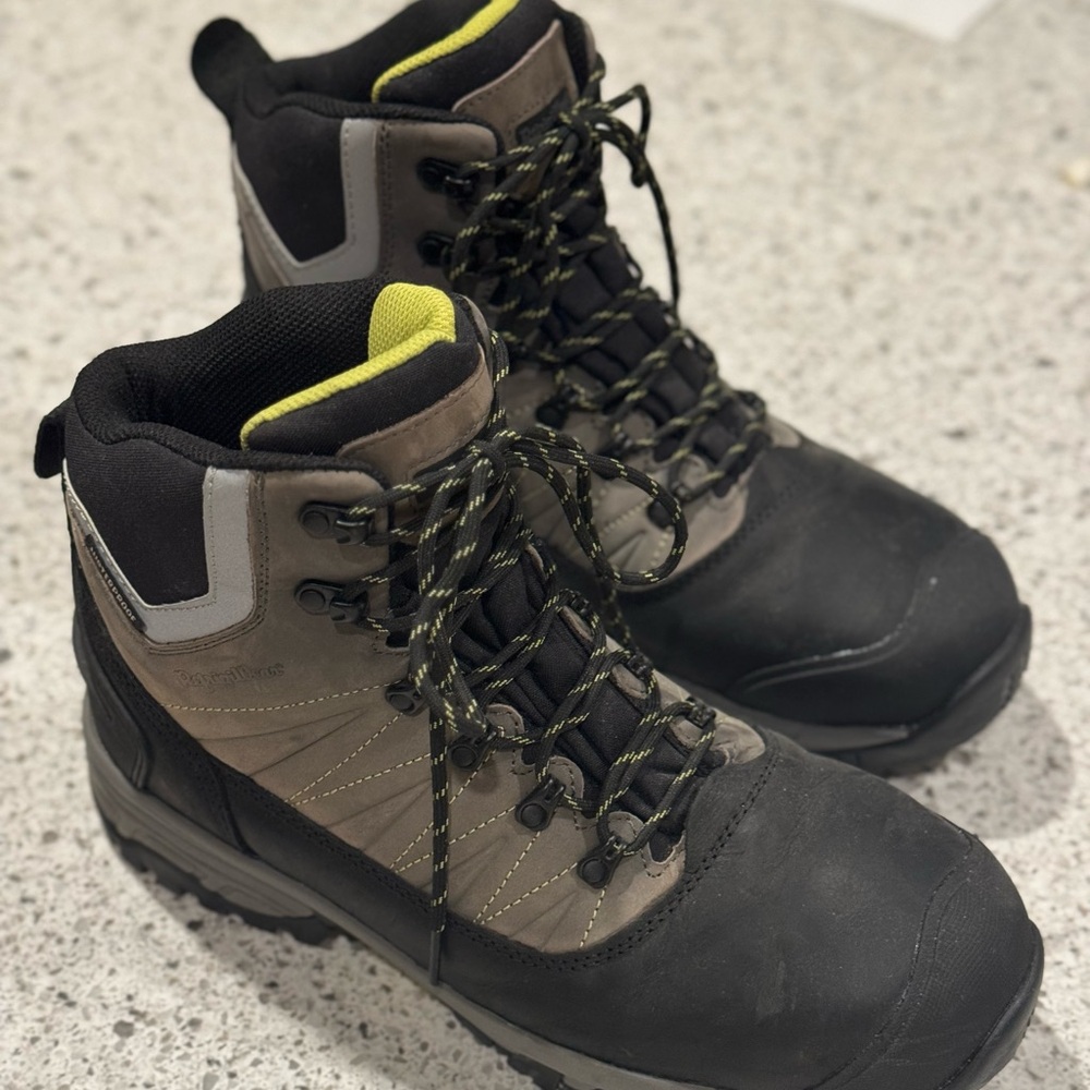 RefrigiWear Tungsten Hiking Boots- New- Men’s 12